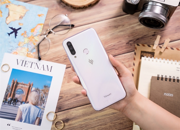 Cộng đồng Quốc tế hào hứng với điện thoại Vsmart Aris 5G Ảnh 2: Vsmart Joy 3 - một trong những mẫu smartphone ăn khách của nhất hiện nay