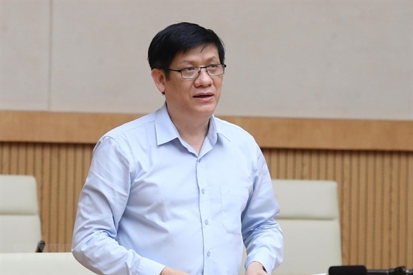 Quyền Bộ trưởng Y tế - GS. TS. Nguyễn Thanh Long khẳng định: “Nếu không có vaccine COVID-19, thì việc giao lưu thương mại, đi lại và bình thường hóa cuộc sống sẽ không được như mong muốn”. Nguồn ảnh: Bộ Y tế.