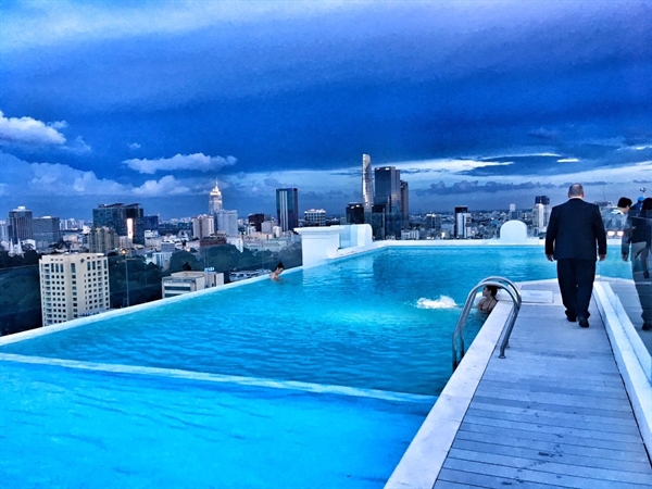 Infinity pool on Rooftop of Léman Luxury. Photo: C.T Group