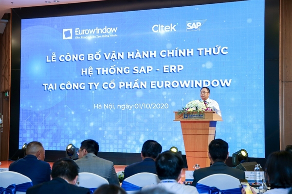 Ông Nguyễn Cảnh Hồng – Tổng giám đốc Eurowindow phát biểu tuyên bố vận hành hệ thống.
