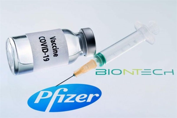 Vaccine Pfizer-BioNTech cần các điều kiện phức tạp và cực lạnh dưới âm 70°C trở lên để bảo quản lâu dài. Ảnh: AFP.