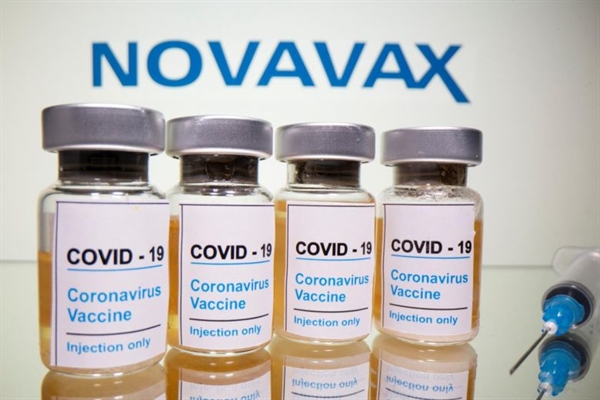 Úc đặt hàng thêm vaccine COVID-19 nâng tổng số vaccine nước này lên 135 triệu liều. Các thương vụ với Novax, Pfizer và BioNTech trị giá khoảng 1,5 tỉ đô la Úc. Ảnh: Reuters.