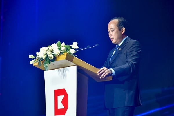 Ông Lê Thống Nhất, Chủ tịch Hội đồng Quản trị  phát biểu tại sự kiện.