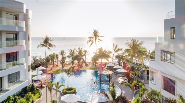 Bể bơi vô cực ngoài trời, địa điểm check-in thần thánh tại đảo thiên đường. Ảnh: TL.