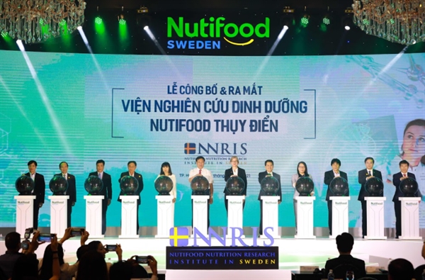 Nghi lễ công bố và ra mắt Viện nghiên cứu dinh dưỡng Nutifood Thuỵ Điển