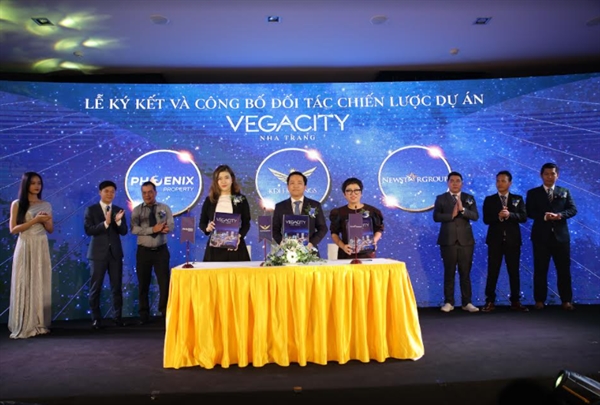 Công ty Phoenix Property cùng Tập Đoàn KDI Holdings kí kết với tổng đại phân phối dự án Vegacity Nha Trang