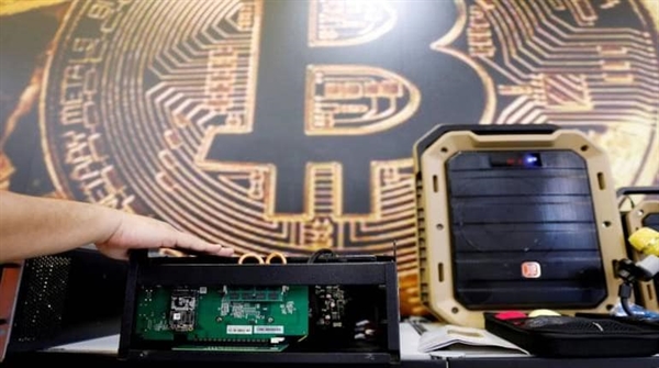 Bitmain đã tạm ngừng bán các sản phẩm của mình trên thị trường giao ngay sau lệnh cấm khai thác bitcoin của Bắc Kinh. Ảnh: Reuters.
