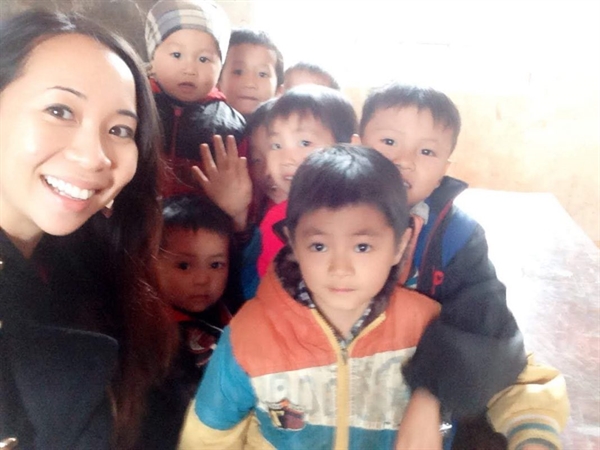 On one of her volunteer trips to support children in Vietnam. Photo courtesy of Denise Sandquist/Fika