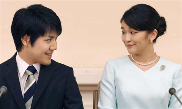 Công chúa Mako của Nhật và vị hôn phu Kei Komuro đã gặp nhau sau 3 năm kể từ khi kế hoạch đám cưới của họ bị đình trệ do một vụ bê bối tài chính trong gia đình Komuro. Ảnh: AP.