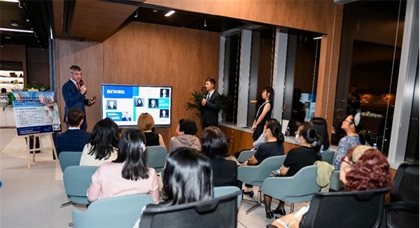 Sự kiện ra mắt dự án Cookstown Tallaght tại Thượng Hải, do ông James Hartshorn, CEO kiêm Đồng sáng lập Bartra Wealth Advisors chủ trì. (Ảnh Bartra)