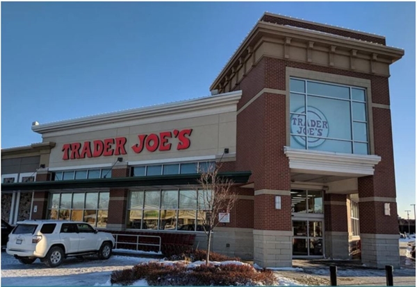 Trader Joe’s hiện có hơn 530 cơ sở trên khắp nước Mỹ, 10.000 nhân viên và doanh thu năm ngoái đạt 16,5 tỉ USD. Ảnh: TL.