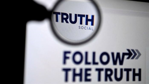 Truth Social hiện không có ứng dụng nào, dự định niêm yết thông qua việc sáp nhập Spac ở New York. Ảnh: AFP.