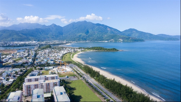 Cung đường biển Nguyễn Tất Thành đón sóng nhiều dự án lớn
