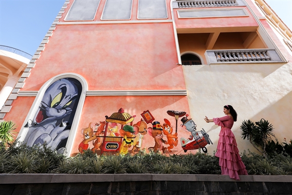 Sự sáng tạo không giới hạn của các bức tranh tường tại “thị trấn Địa Trung Hải” là cảm hứng mới cho du khách đến với đảo Ngọc