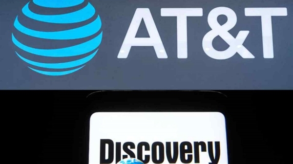 Thỏa thuận 43 tỉ USD của Tập đoàn viễn thông Mỹ AT&T với Công ty truyền thông Discovery là một trong những thương vụ M&A lớn nhất năm 2021. Ảnh: AP.