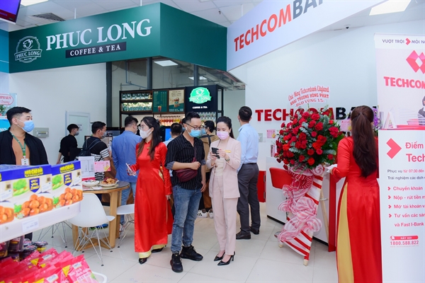  Cửa hàng WinMart+ theo mô hình mới tích hợp Techcombank, Phúc Long và Phano Pharmacy