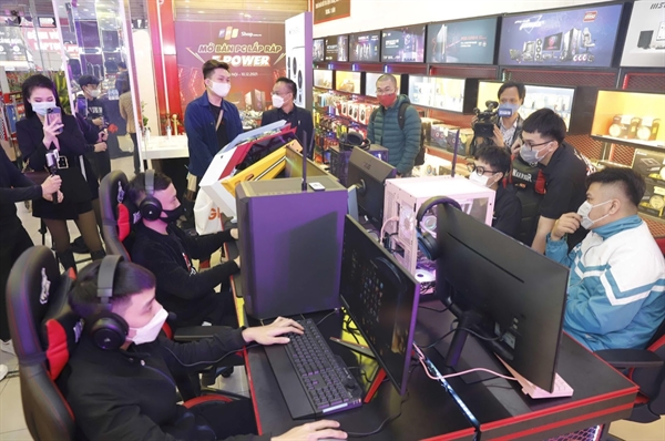 FPT Shop đã đưa vào thử nghiệm 3 Trung tâm PC Gaming tại Hà Nội vào cuối năm 2021.
