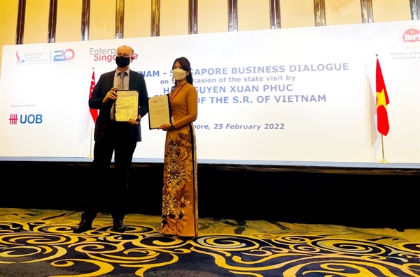Lễ trao MOU hợp tác chiến lược của Vietstar và SMU được tổ chức ngày 25/2 tại Singapore trước sự chứng kiến của lãnh đạo cấp cao 2 nước.