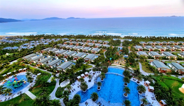 Tan huong Ki nghi Thu gian tai Mövenpick Resort Cam Ranh