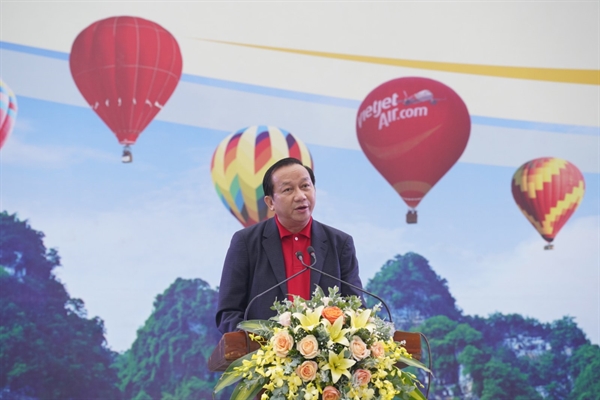 Ông Đỗ Xuân Quang – Phó Tổng Giám Đốc Vietjet phát biểu tại lễ khai mạc