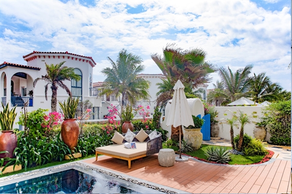 Cam Ranh Bay Hotels & Resorts mang phong cách Hy Lạp độc đáo tại Bãi Dài – Cam Ranh
