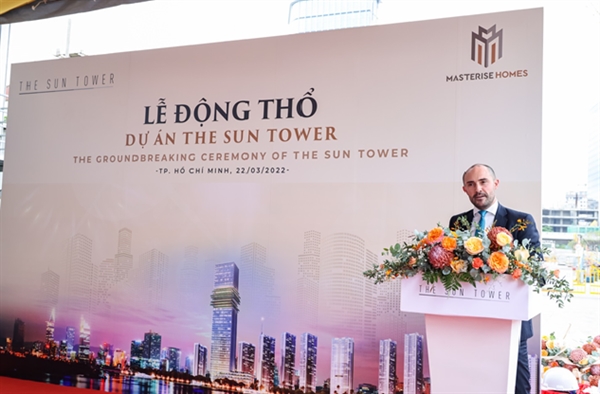 Ông Paul Fisher – Tổng Giám đốc JLL Việt Nam tại lễ động thổ The Sun Tower. Ảnh: Masterise Homes
