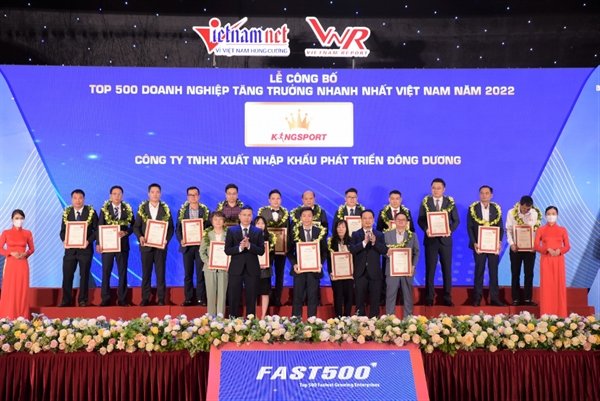 Buổi lễ công bố bảng  xếp hạng FAST500 - Top 500 doanh nghiệp tăng trưởng nhanh nhất Việt Nam năm 2022.
