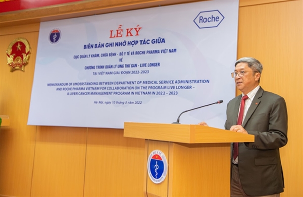 PGS.TS. Nguyễn Trường Sơn, Thứ trưởng Bộ Y tế, cho rằng sáng kiến triển khai “Chương trình Quản lý Ung thư gan – Live Longer tại Việt Nam giai đoạn 2022 -2023” có mục tiêu gắn liền với các mục tiêu trong Chiến lược quốc gia phòng chống các bệnh không lây nhiễm 2015-2025