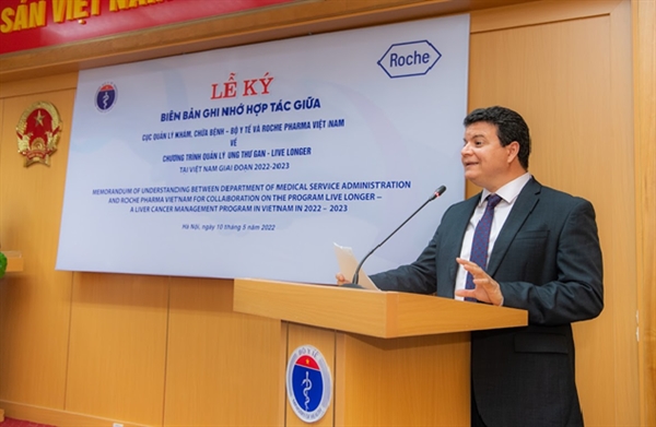 Ông Lennor Carrillo - Tổng giám đốc công ty Roche Pharma Việt Nam tin rằng đề án khi chính thức đi vào triển khai sẽ tạo nền móng vững chắc trong việc cải thiện chất lượng sống và thời gian sống cho bệnh nhân ung thư gan tại Việt Nam