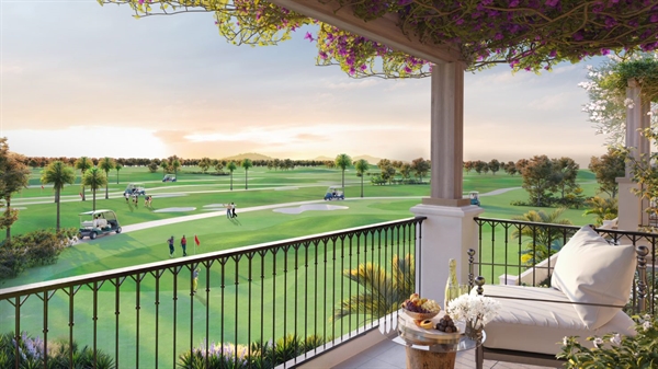 Shop Villa Golf với tầm nhìn hướng ra sân golf PGA Garden kết hợp với lối kiến trúc Địa Trung Hải 