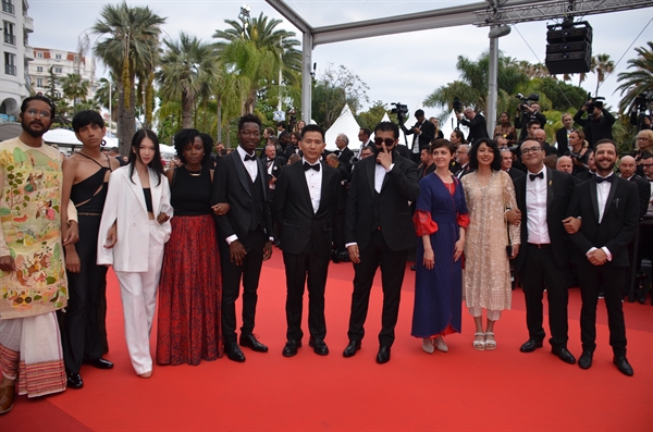 10 đạo diễn của La Fabrique tại thảm đỏ Cannes 2022