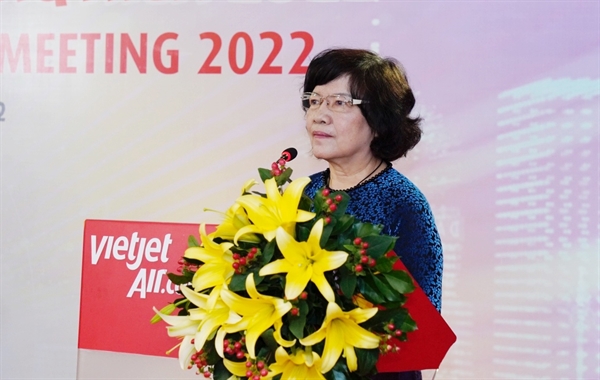 Chủ tịch HĐQT Vietjet Nguyễn Thanh Hà phát biểu khai mạc đại hội (ảnh: N.Q)