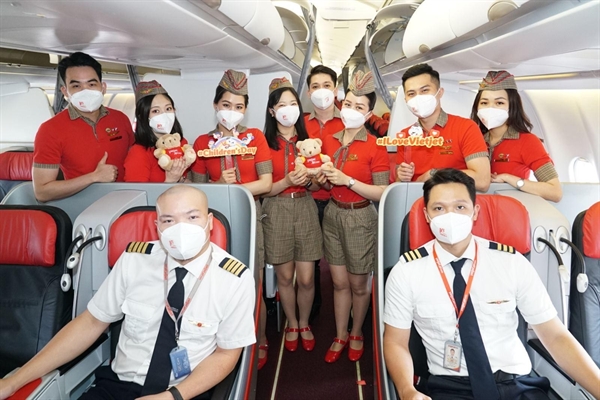 Vietjet tang qua bat ngo dip 1/6 cho khach hang “nhi”