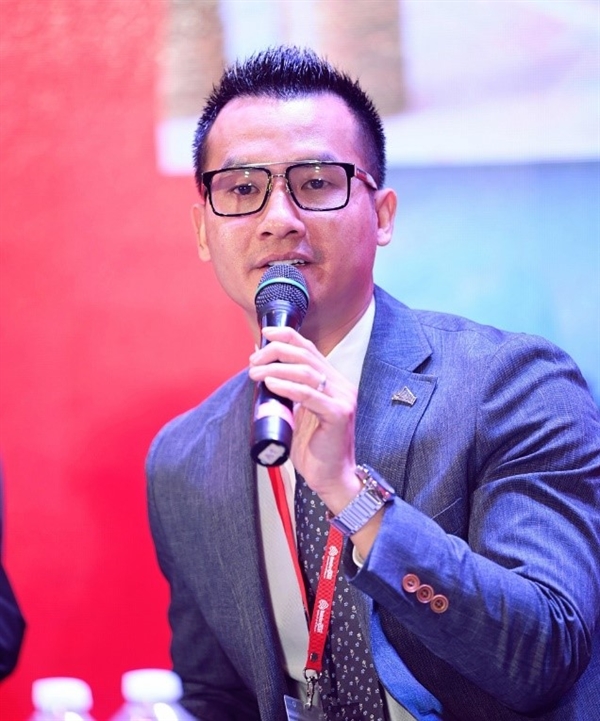 Ông Diệp Đình Chung - Phó Tổng Giám đốc Vạn Xuân Group chia sẻ tại tọa đàm “Gạn đục khơi trong thị trường BĐS”.