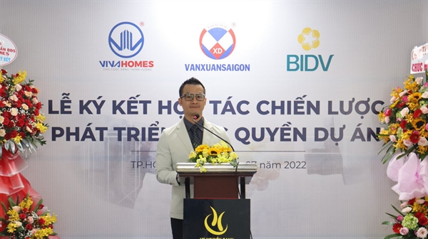 Ông Diệp Đình Chung, Tổng giám đốc công ty cổ phần bất động sản Viva Homes phát biểu.