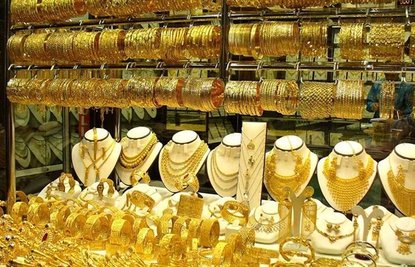 Vẫn có một số chuyên gia cho rằng vàng thế giới có thể đạt lại ngưỡng 1.800 USD/oz trong thời gian tới.