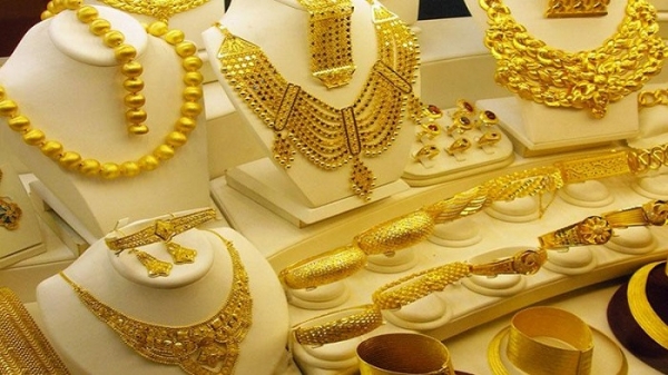 Chênh lệch 2 chiều mua - bán của vàng trong nước là 1 triệu đồng/lượng. Ảnh: T.L