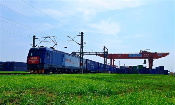 Chuyến tàu chở hàng khởi hành từ Tây An, Trung Quốc đến Hamburg, Đức. (Nguồn: Tập đoàn Đường sắt Nhà nước Trung Quốc)