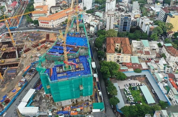 Dự án One Central Saigon nằm sát chợ Bến Thành cũng về tay Viva Land.