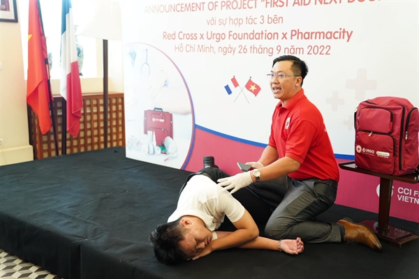 đào tạo chuyên sâu cho 300 Dược sĩ của Pharmacity bởi các chuyên gia Hội Chữ thập đỏ