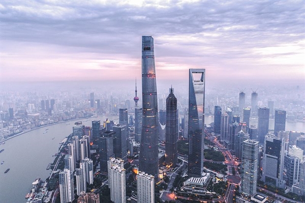 Shanghai Tower là toà nhà cao thứ hai thế giới, toạ lạc tại trung tâm tài chính mới Pudong, Trung Quốc..,