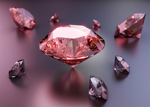 Một số viên kim cương được tìm thấy hiện nay có tuổi đời lên tới hàng tỉ năm tuổi, gần bằng số tuổi của Trái đất.