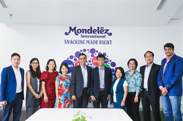 Mondelez Kinh Đô tài trợ dự án “Xử lý rác hữu cơ thành gà và trứng gà” của doanh nghiệp xã hội Green Connect