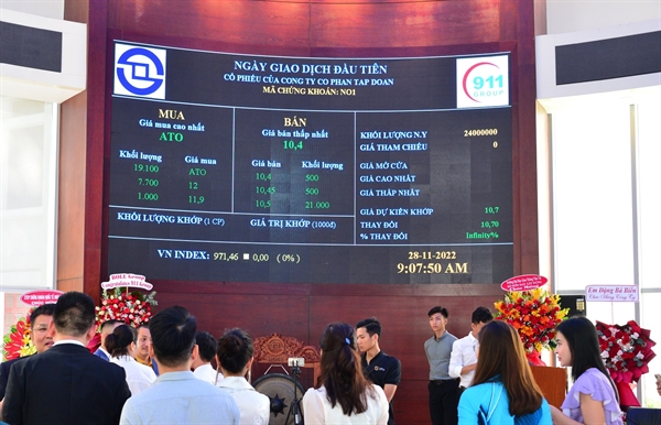 Cổ phiếu NO1 chào sàn trong bối cảnh thị trường chứng khoán Việt Nam có phiên bùng nổ mạnh mẽ.  Ảnh: Bộ Tài chính. 