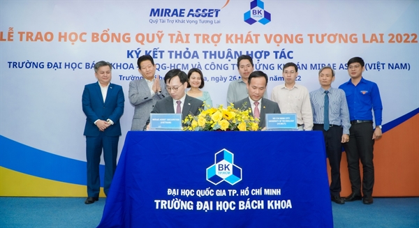 CTCK Mirae Asset ký kết thỏa thuận hợp tác cùng trường Đại học Bách Khoa TP.HCM