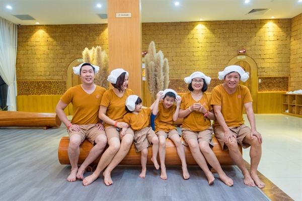 Tan huong ky nghi tai Citadines Pearl Hoian - Oc dao nhiet doi ben bo di san