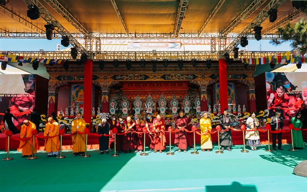 Lễ khánh thành Không gian văn hóa Tâm Linh Phật giáo Kim Cương thừa tại Việt Nam.