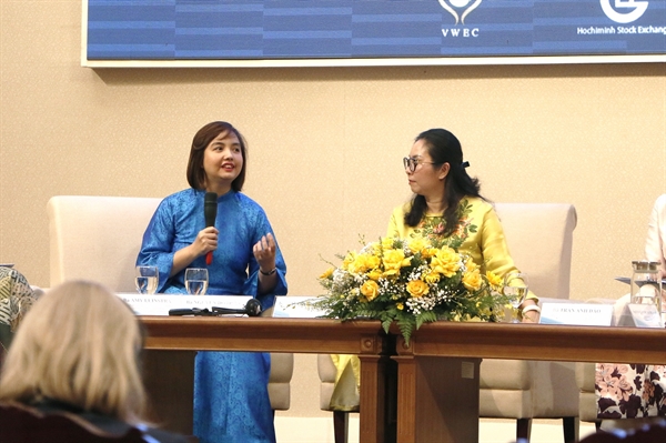 Bà Nguyễn Đỗ Quyên - Giám đốc điều hành FPT Retail là diễn giải tại sự kiện “Rung chuông vì bình đẳng giới năm 2023”