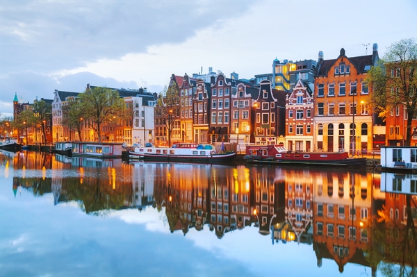 Amsterdam (Hà La) là một trong những thành phố có sự cân bằng giữa công việc và cuộc sống cá nhân tốt nhất trên thế giới. Ảnh: Getty Images.
