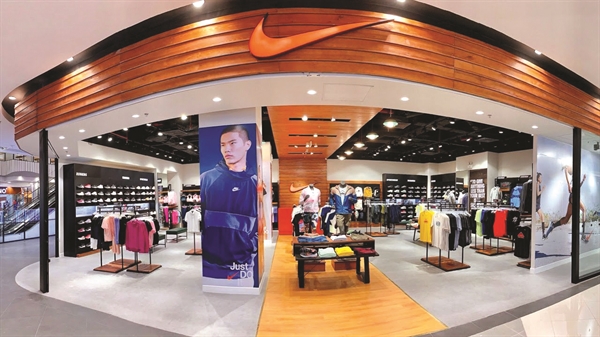 Cửa hàng của Nike tại TP.HCM. Ảnh: TL